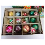 Lot of Vintage & Modern Christmas Décor - NO SHIPPING