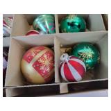 Lot of Vintage & Modern Christmas Décor - NO SHIPPING