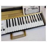 Vintage Portable Concert Electric Chord Organ - NO SHIPPING