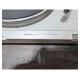 Technics Direct Drive SL-D2 Record Player Turn Table