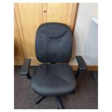 30 in. Round Table and Black Rolling Office Chair