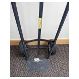 Milwaukee 30019 800-Pound Capacity D-Handle Hand Truck, Black