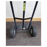 Milwaukee 30019 800-Pound Capacity D-Handle Hand Truck, Black