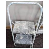 Werner 4 ft. 225 Lbs. Capacity Ladder and 2-Step Stool