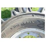 Set of 4 Tractionmaster wide wall 31x15.5x15 tires on rims