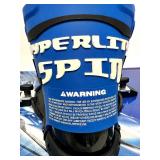 HYPERLITE Universal Series Fluid 137 Wakeboard with adjustable Boots