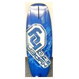 HYPERLITE Universal Series Fluid 137 Wakeboard with adjustable Boots