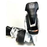 WINNWELL AMP 300 Size 9 Hockey Skates