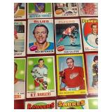 (23) Vintage Hockey Cards