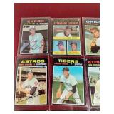 (24) 1971 Topps Baseball Cards