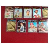 (24) 1971 Topps Baseball Cards