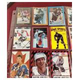 (18) Wayne Gretzky Cards