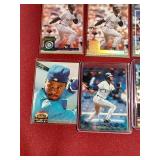 (12) Ken Griffey Jr. Cards