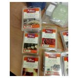 Scentsy Wax Warmer With Scented Wax Cubes