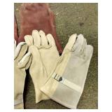 Lightly Used Mens XL Leather Gloves