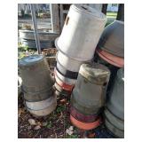 (23) Large And Medium Sized Self-Watering Planters