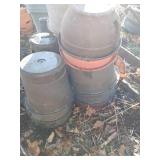 (23) Large And Medium Sized Self-Watering Planters