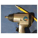 Pneumatic 1/2" Impact Wrench With Hose