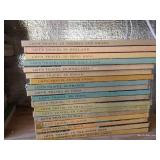 Hardcover Travel Book Set