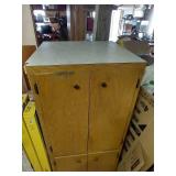 Cabinet With Towel Bar With Three Roll-out Drawers