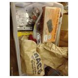 Tote w/ 250# Retrieving Magnet & Hardware