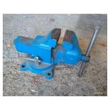 Heavy Duty Yost Mfg. Bench Vise