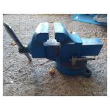 Heavy Duty Yost Mfg. Bench Vise
