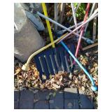 Huge Garden Lot - Apple Picker, Post Hole Digger, Etc Etc