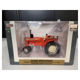 Allis-Chalmers D-15 Gass Narrow Front Tractor 1/16