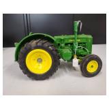 John Deere Model D Tractor 1/16 Scale