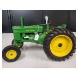 John Deere Model G Tractor 1/16 Scale