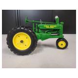 John Deere Model Unknown Tractor 1/16 Scale