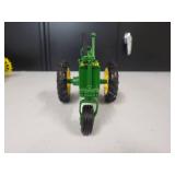 John Deere Model BN Tractor 1/16 Scale