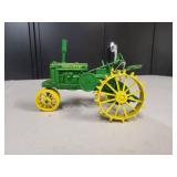 John Deere General Purpose Wide Tread Tractor 1/16 Scale