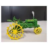 John Deere General Purpose Wide Tread Tractor 1/16 Scale