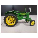 John Deere Model BW Tractor 1/16 Scale
