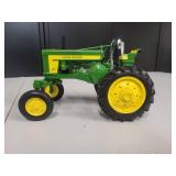 John Deere Model 620 Tractor 1/16 Scale