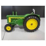 John Deere Model 820 Tractor 1/16 Scale