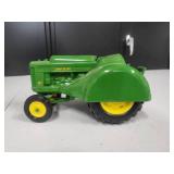 John Deere Model 60 Tractor 1/16 Scale