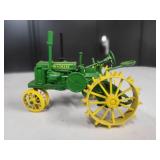 John Deere General Purpose Wide Track Tractor 1/16 Scale