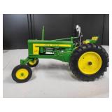 John Deere Model 520 Tractor 1/16 Scale