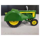 John Deere Model 620 Tractor 1/16 Scale