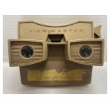 Vintage View-Master With View-Master Reels Including Scooby Doo, Spiderman, Star Trek & More