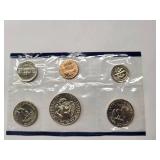 US Mint Set 1981 Unciruclated - 13 Coins -P and D Mint