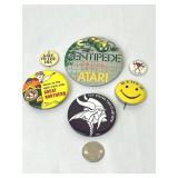 Vintage Pinback Button Lot - Minnesota Vikings, Minnesota Twins, Atari, Great Northern Railway)