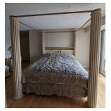 Elegant Henredon King Size Four Poster Bed