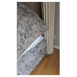 Elegant Henredon King Size Four Poster Bed