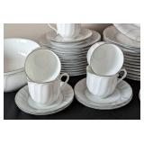 Mikasa Prelude Dish Set