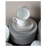 Mikasa Prelude Dish Set