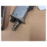 Performance Tool Air Hammer with Chisel Bits